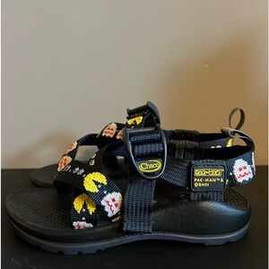 Kids “Chaco” Pac-Man Sandals! Size 11. Worn Once!